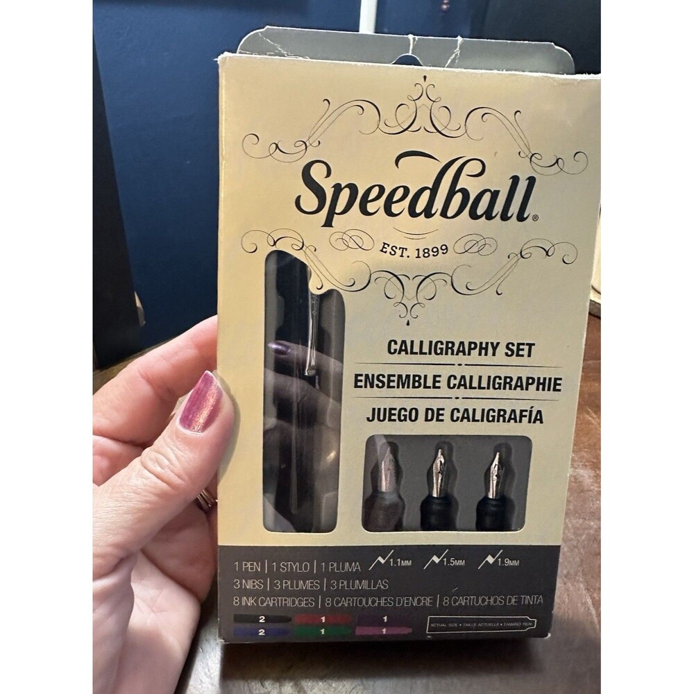 Speedball Calligraphy Set Incomplete Missing one of the ink cartridges